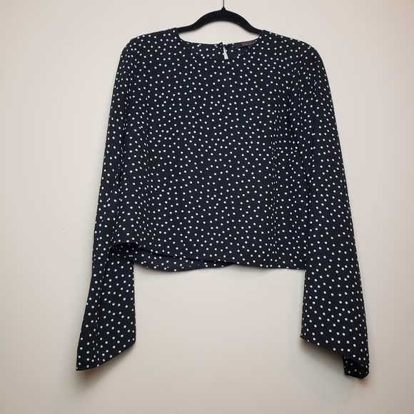 Forever 21 Tops - FOREVER 21 Polka Dot Cropped Blouse M